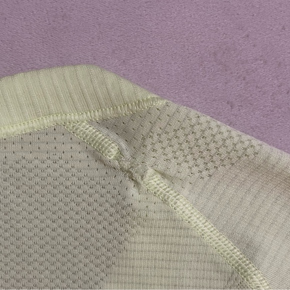 NWT Lululemon Long Sleeve Swiftly Tech Crew Neck Top Fluro Citrus Size 4 Flawed - Picture 7 of 12